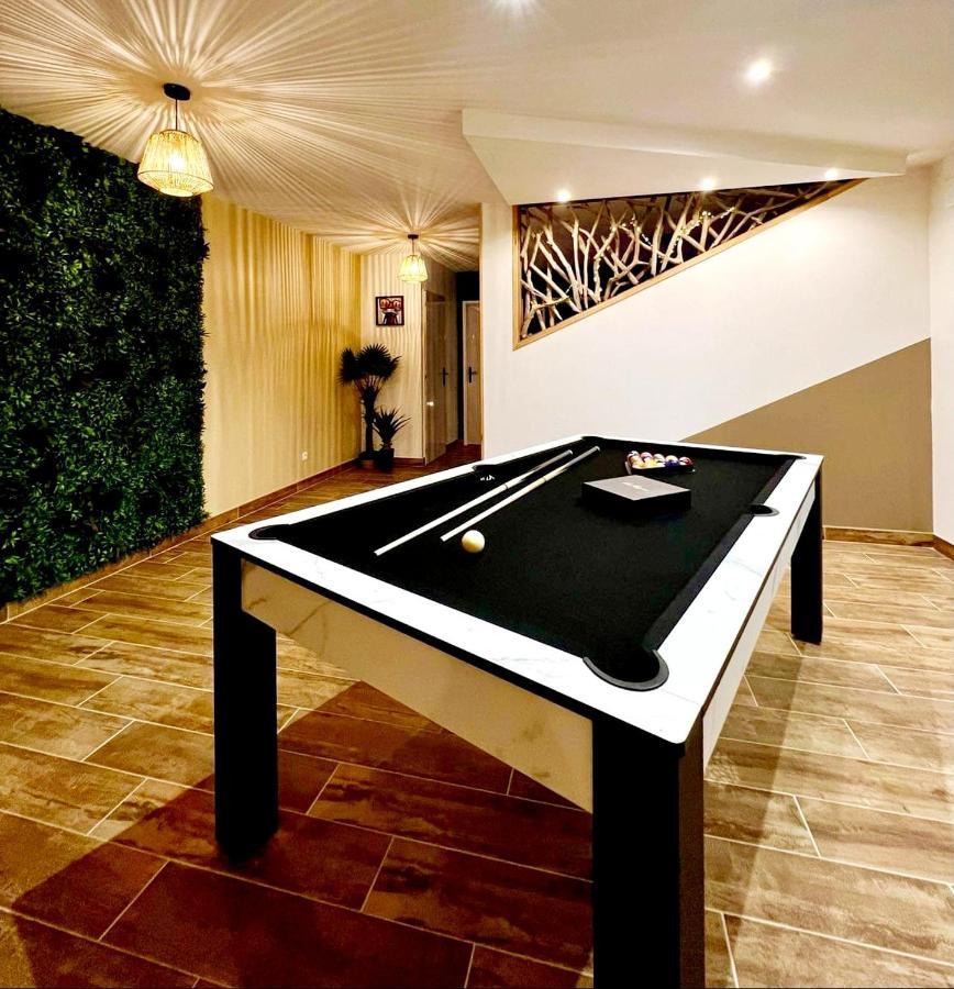 A Fleur De Spa : Maison Chaleureuse Avec Spa Privatif Et Billard. Coulogne Exterior foto