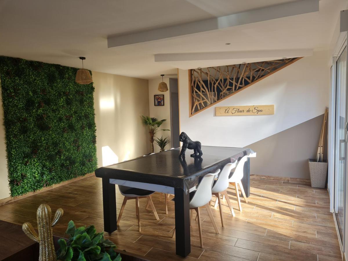 A Fleur De Spa : Maison Chaleureuse Avec Spa Privatif Et Billard. Coulogne Exterior foto